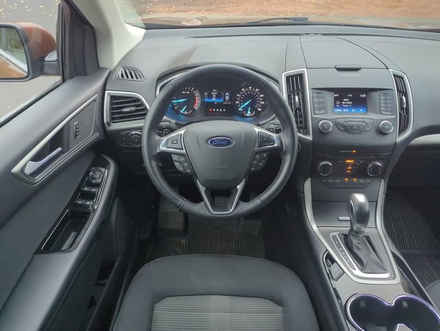 Used 2017 Ford Edge SEL image 16