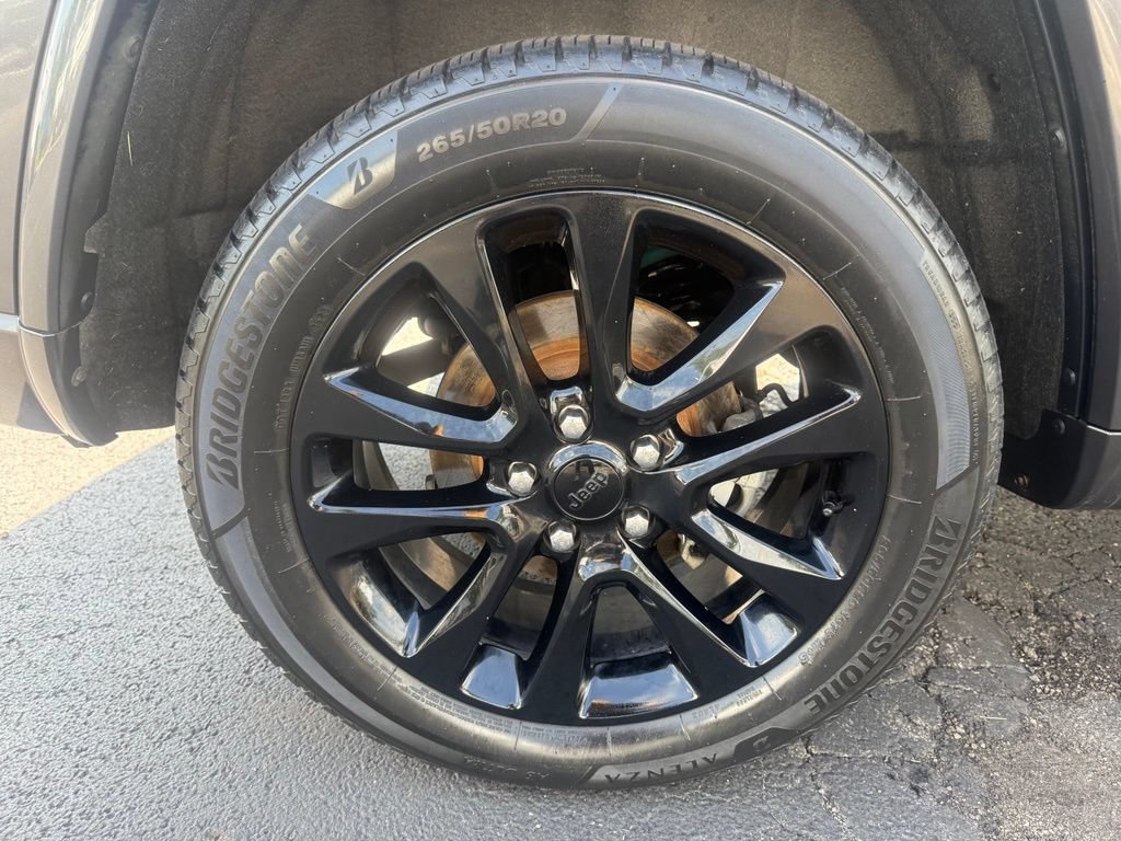 Used 2018 Jeep Grand Cherokee Altitude AWD/4WD image 41