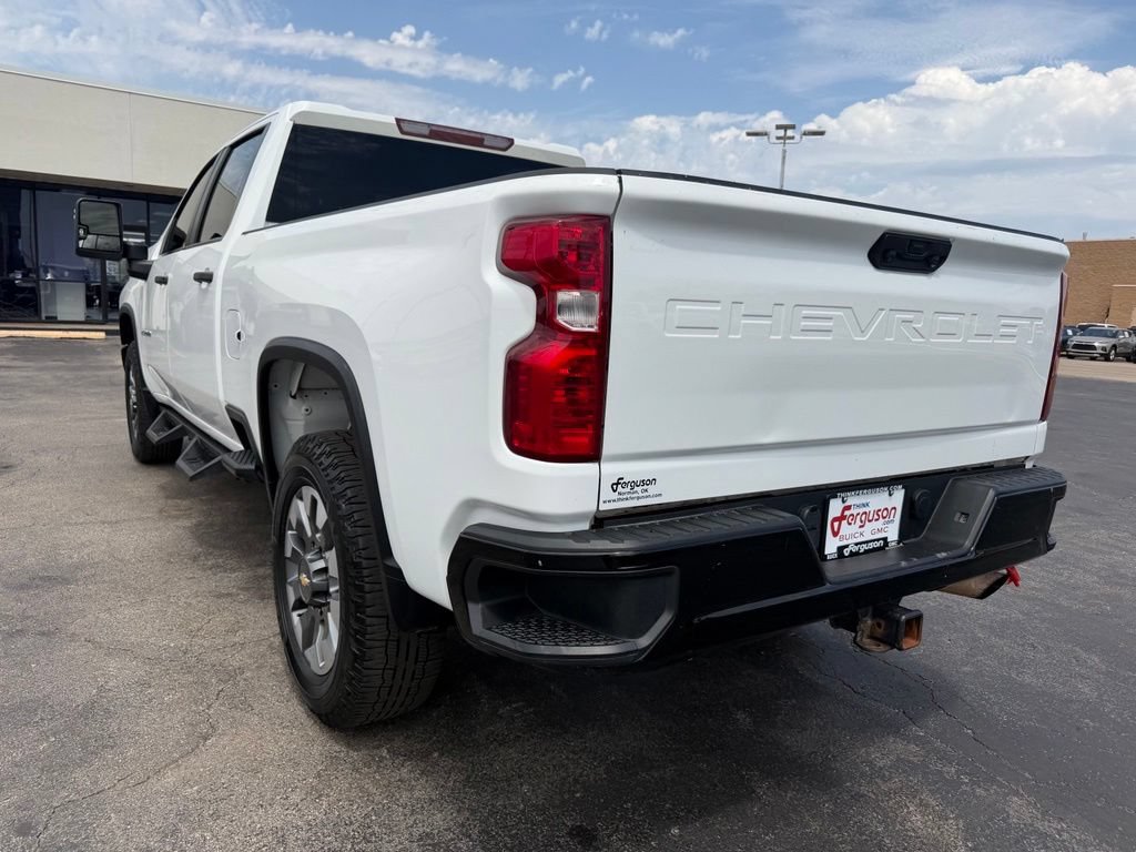 Used 2022 Chevrolet Silverado 2500 Custom w/ Custom Value Package AWD/4WD image 3