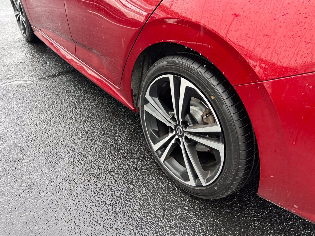 Used 2022 Nissan Sentra SR w/ Lighting Package FWD image 30