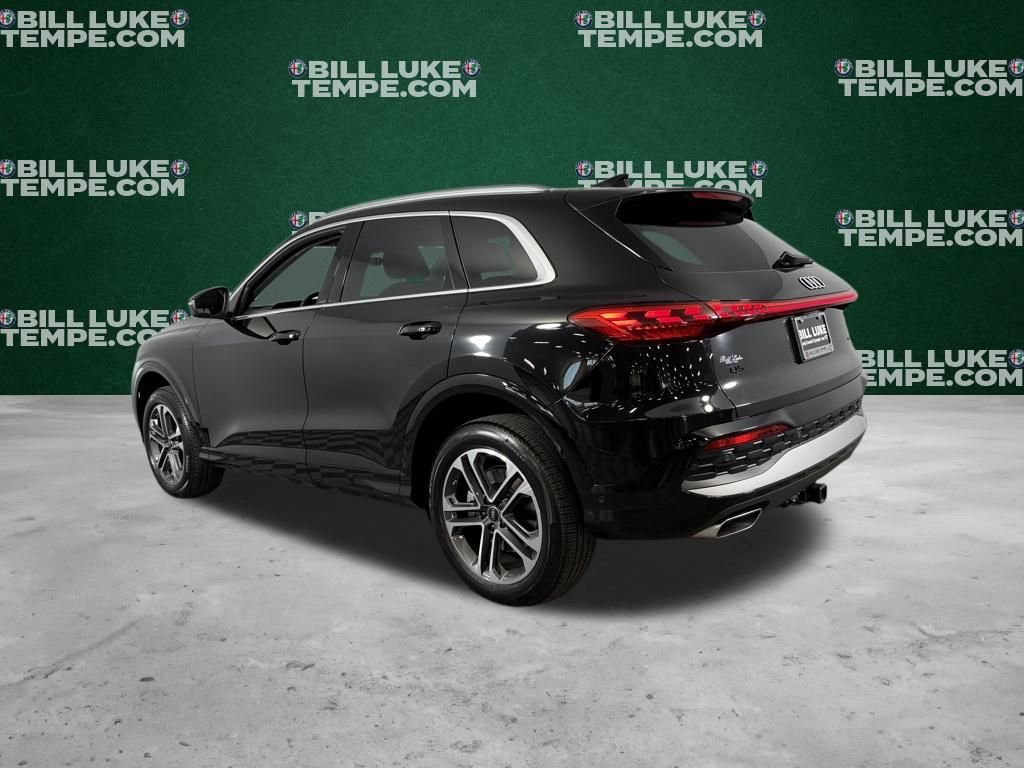 Used 2025 Audi Q5 Premium w/ Convenience Package image 9