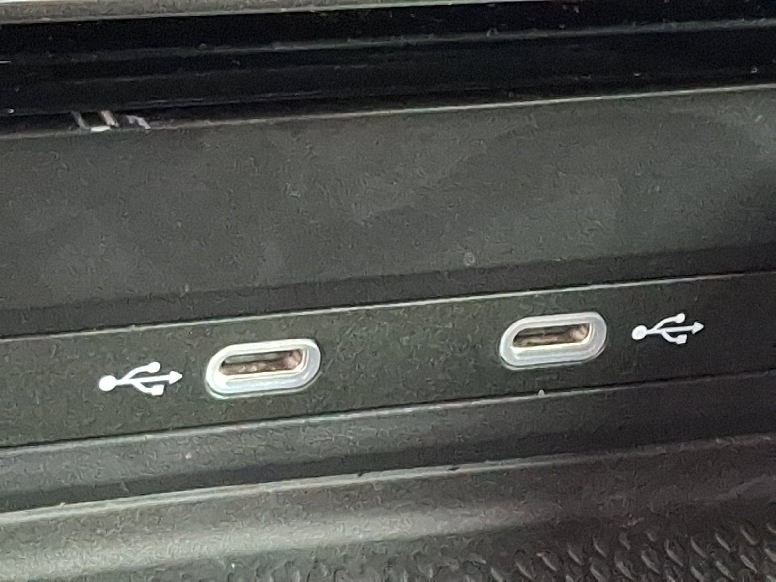 Used 2024 Volkswagen Atlas SE image 25