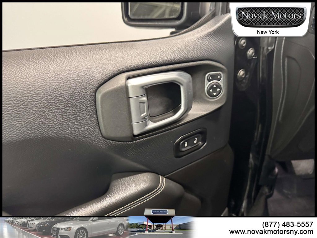 Used 2019 Jeep Wrangler Unlimited Sahara w/ Quick Order Package 24M Moab image 13