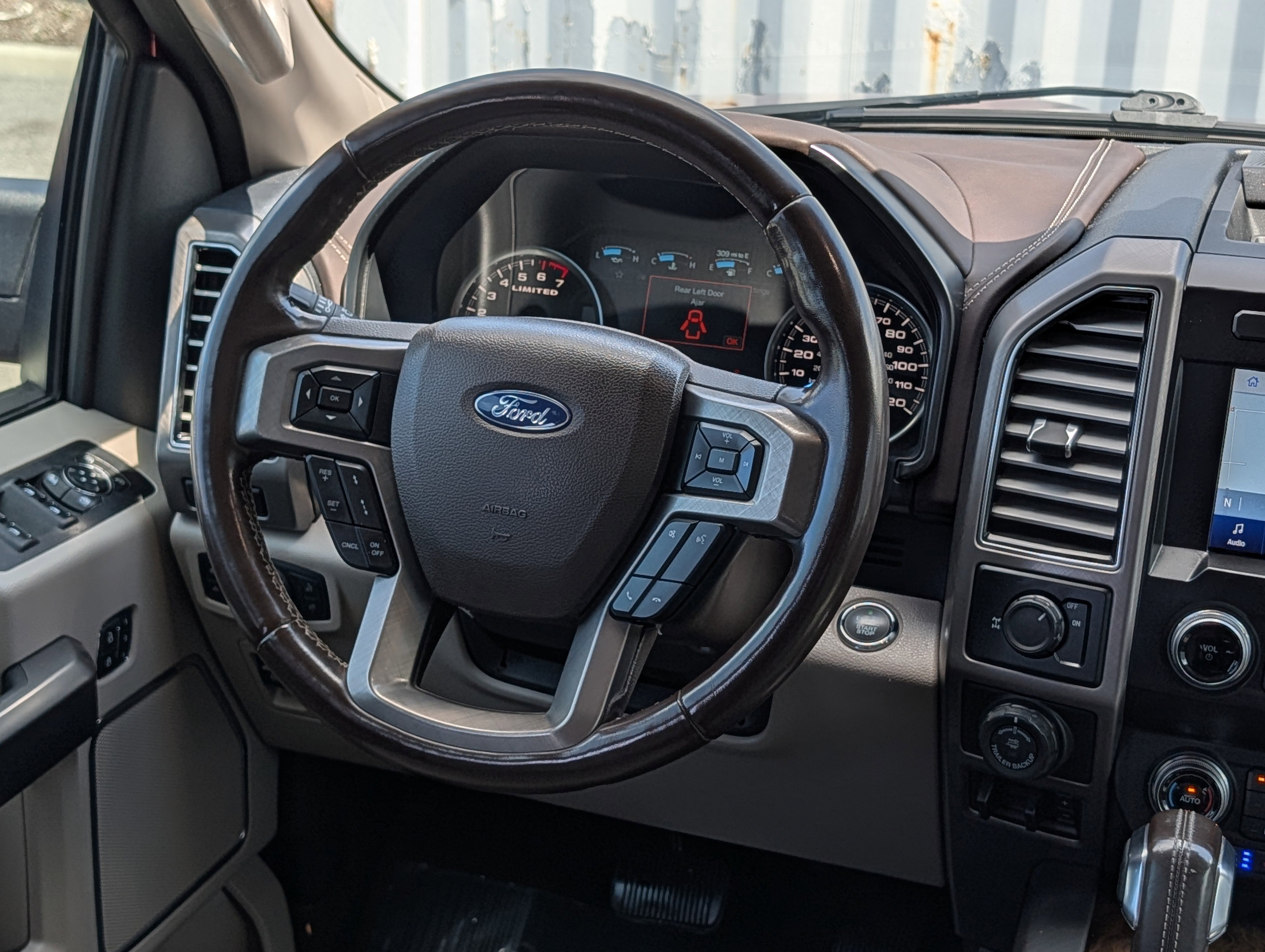 Used 2019 Ford F150 Limited w/ Trailer Tow Package RWD image 21
