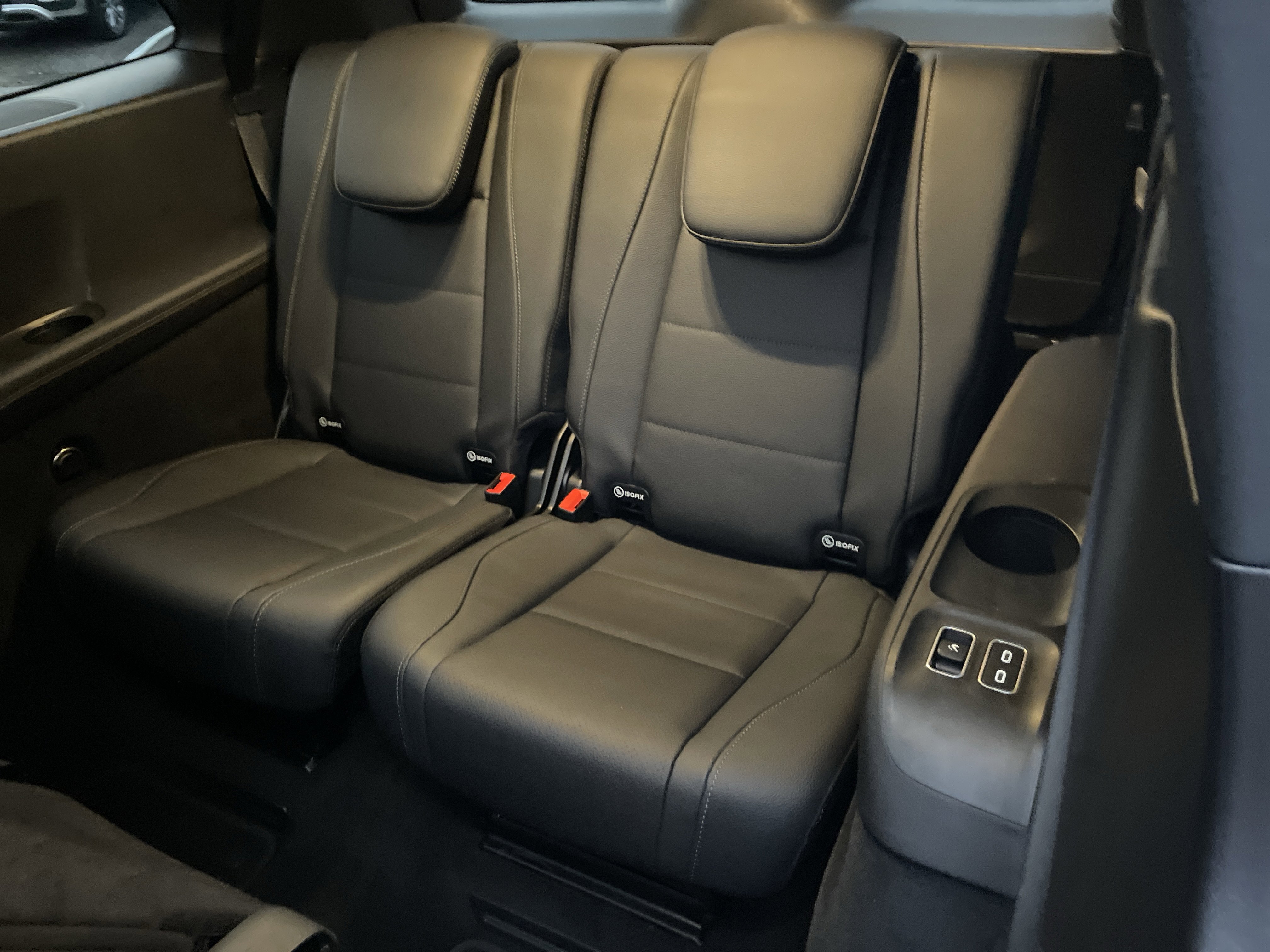 Certified 2024 Mercedes-Benz GLS 450 4MATIC image 44