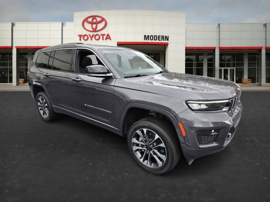 Used 2023 Jeep Grand Cherokee L Overland image 3