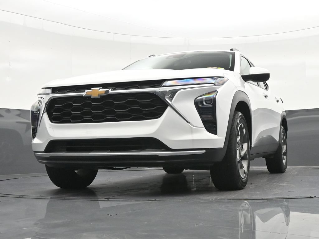 Used 2024 Chevrolet Trax LT FWD image 33