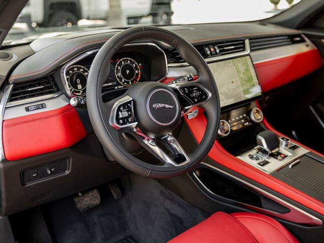 New 2026 Jaguar F-PACE R-Dynamic S AWD/4WD image 16