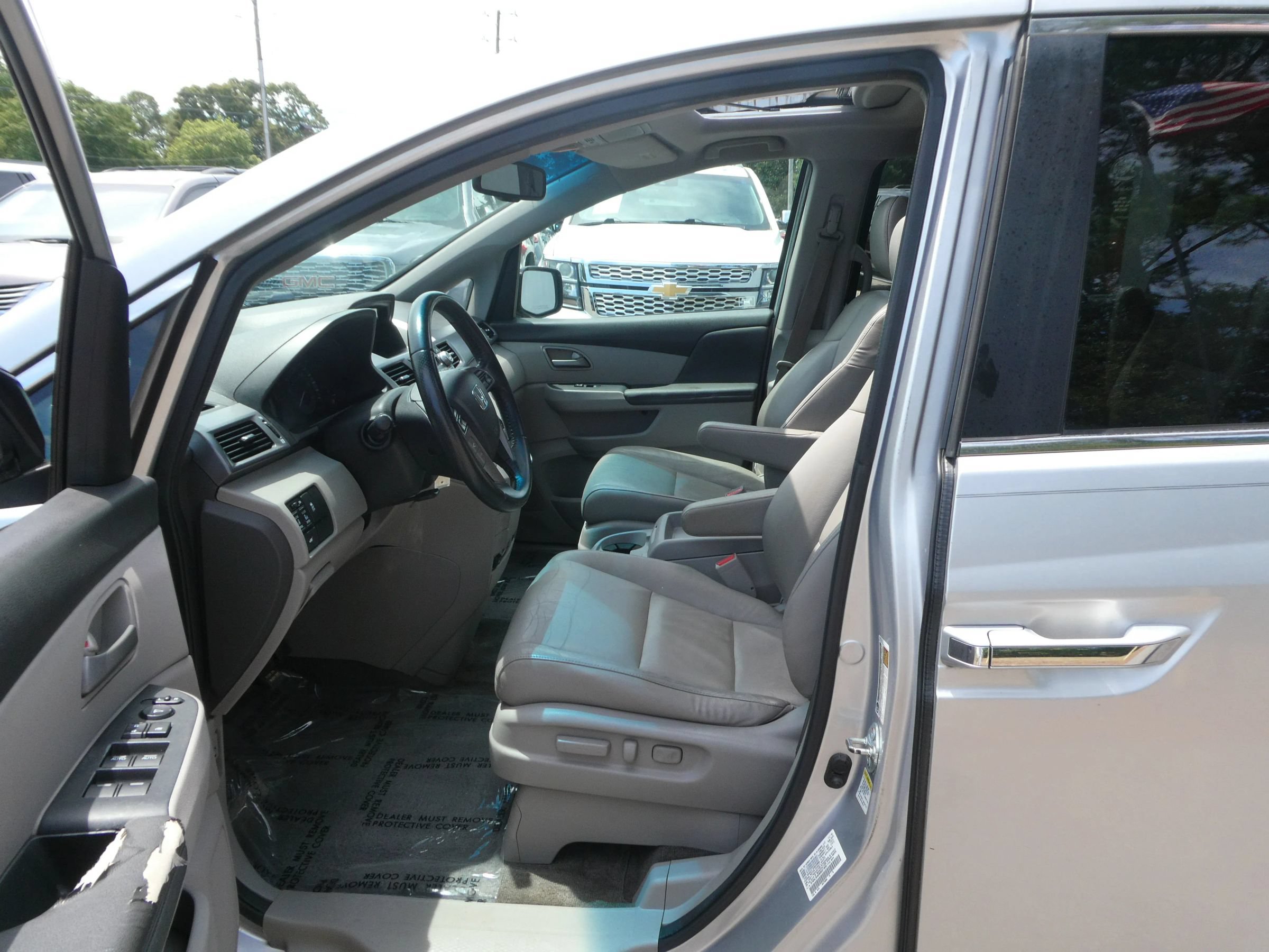 Used 2011 Honda Odyssey EX-L image 14