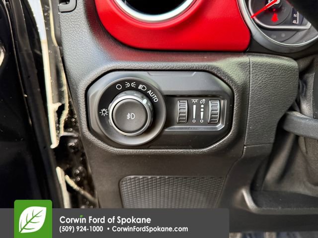 Used 2018 Jeep Wrangler Unlimited Rubicon w/ Cold Weather Group image 25