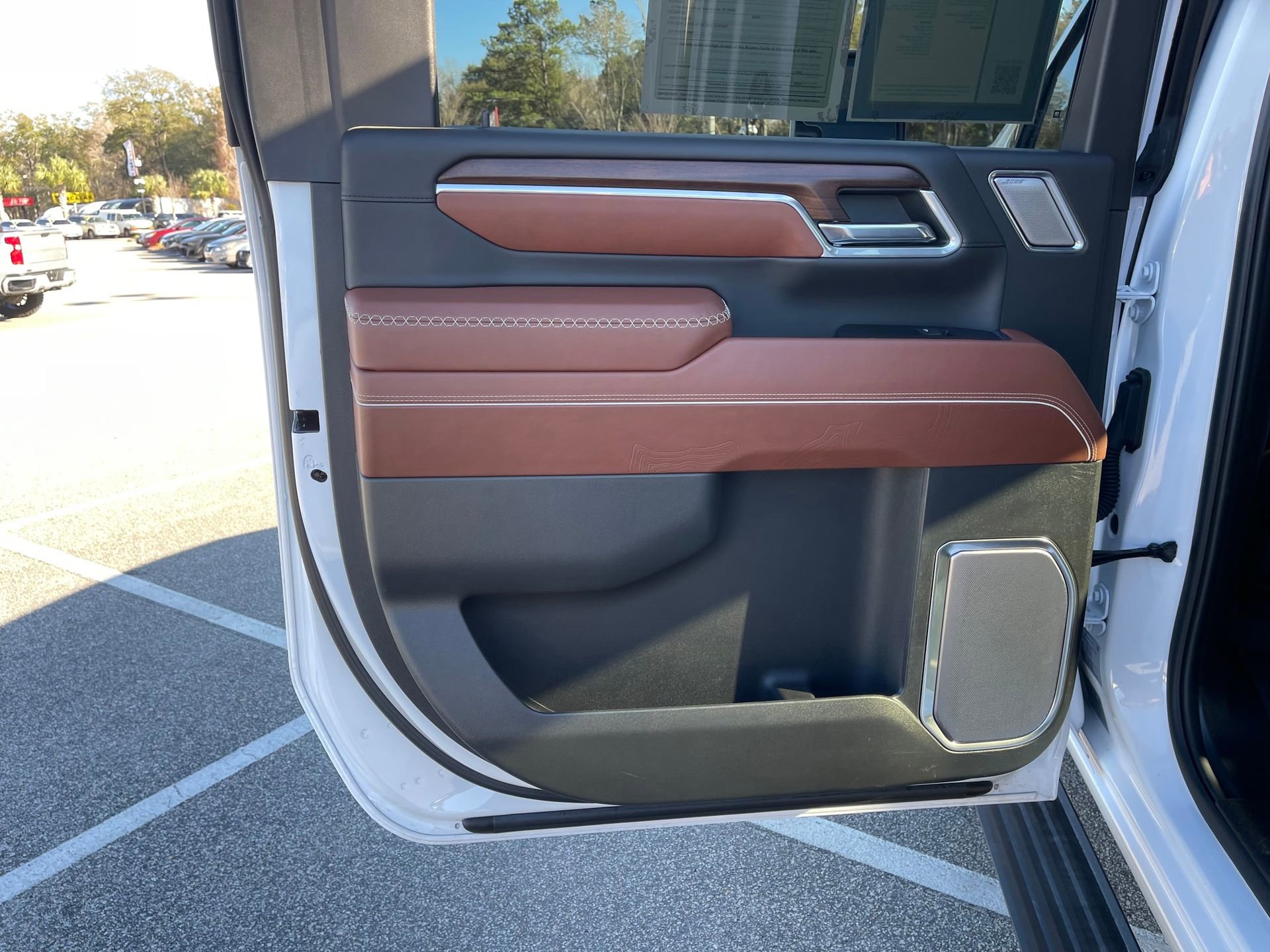 Used 2025 GMC Sierra 2500 Denali Ultimate image 20