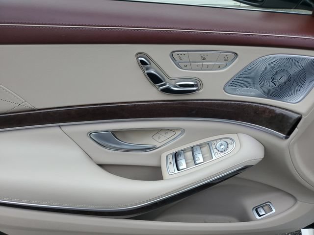 Used 2018 Mercedes-Benz S 560 Sedan image 16