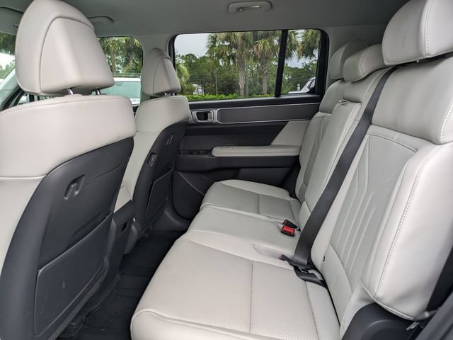 Certified 2025 Hyundai Santa Fe SEL FWD image 15