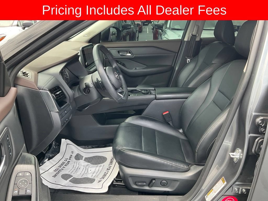 Used 2023 Nissan Rogue SL w/ SL Premium Package AWD/4WD image 2