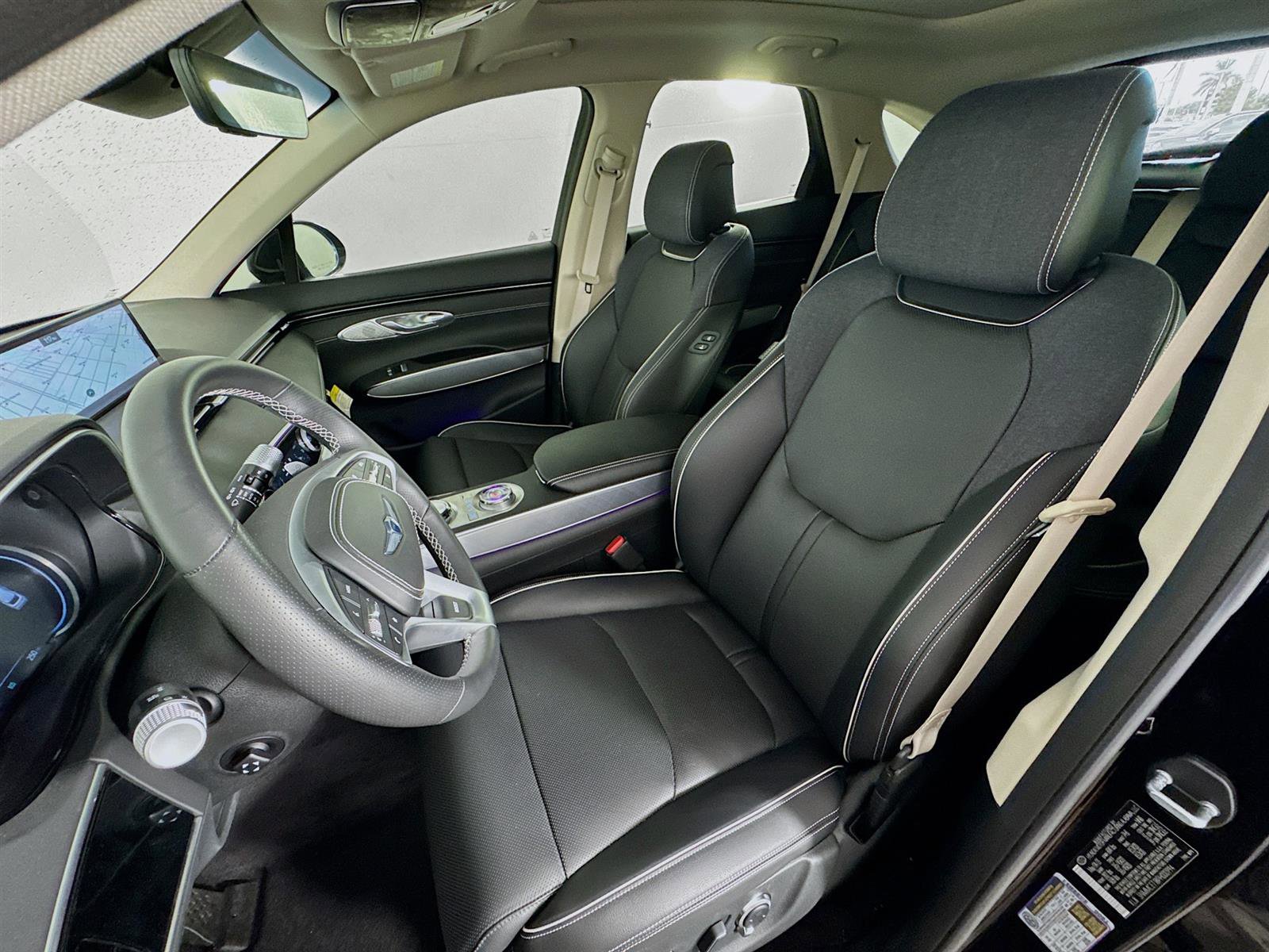 New 2023 Genesis Electrified GV70 Advanced image 11