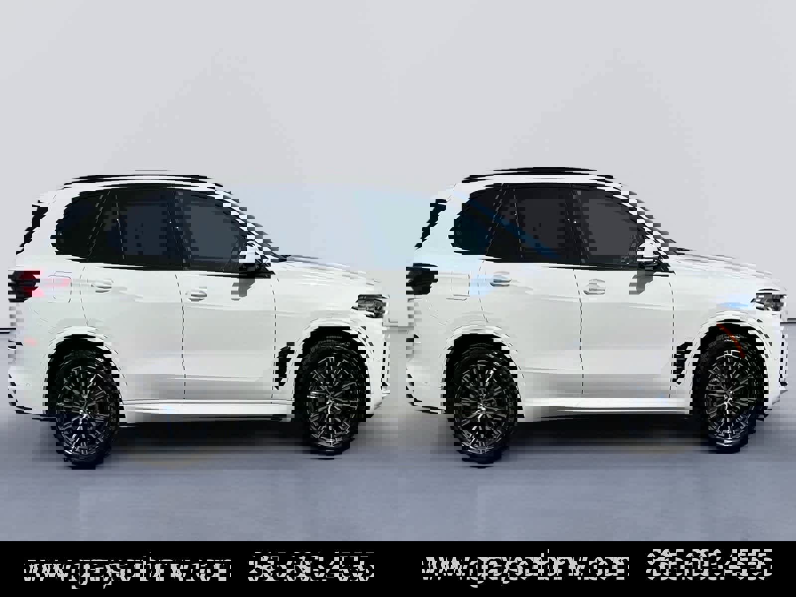 Used 2026 BMW X5 xDrive40i w/ M Sport Package image 2