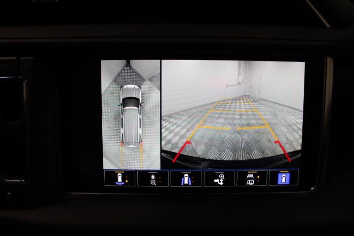 Used 2023 GMC Yukon Denali image 50