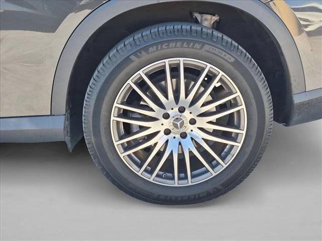 Used 2024 Mercedes-Benz GLC 300 4MATIC image 17