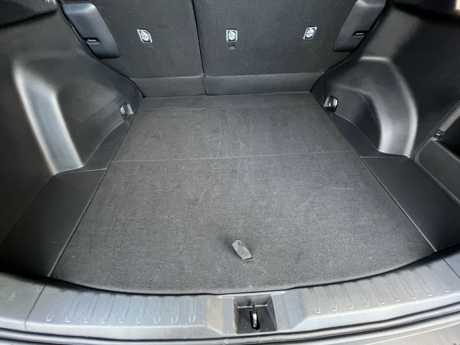 Used 2025 Toyota RAV4 LE image 31