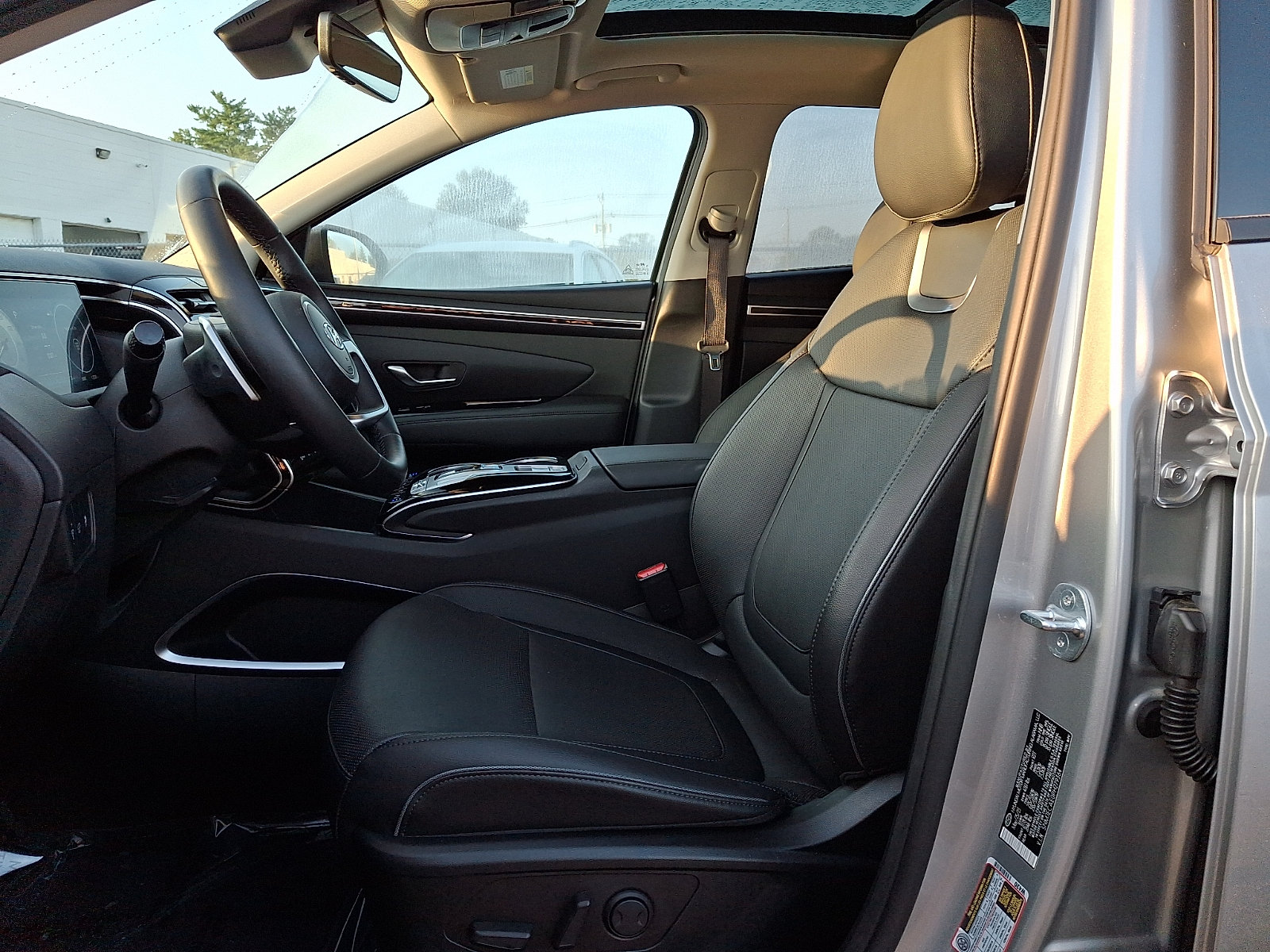 Certified 2023 Hyundai Tucson Limited AWD/4WD image 13