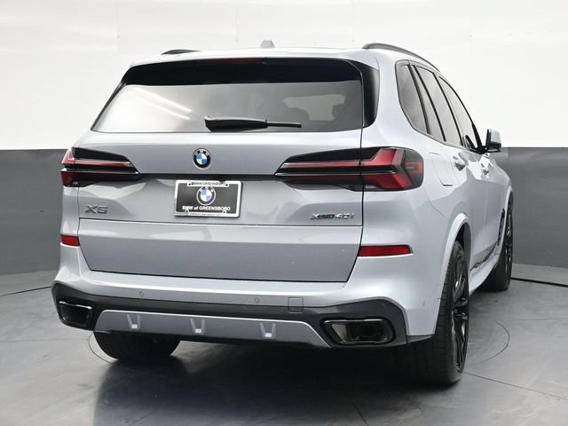 Used 2026 BMW X5 xDrive40i w/ M Sport Package AWD/4WD image 4