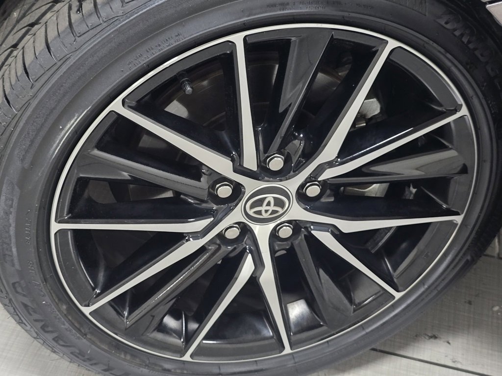 Used 2024 Toyota Camry SE image 7