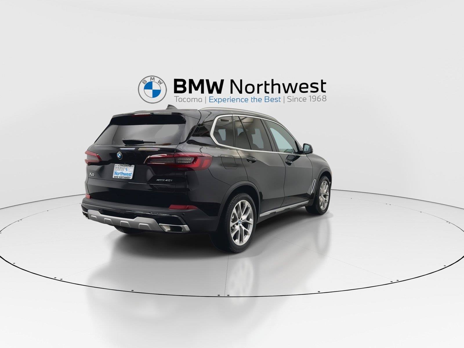 Used 2023 BMW X5 xDrive40i w/ Climate Comfort Package AWD/4WD image 3