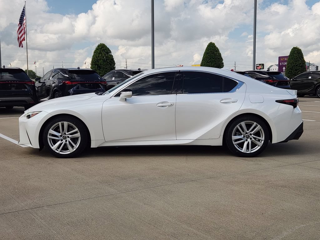 Used 2024 Lexus IS 300 w/ Comfort Package RWD image 4