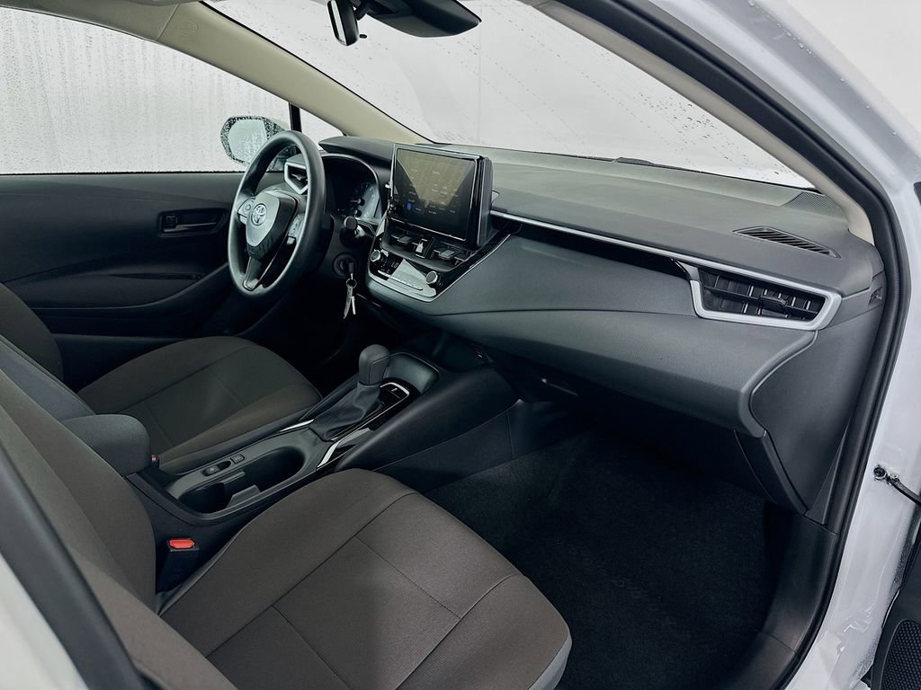 Certified 2025 Toyota Corolla LE FWD image 27