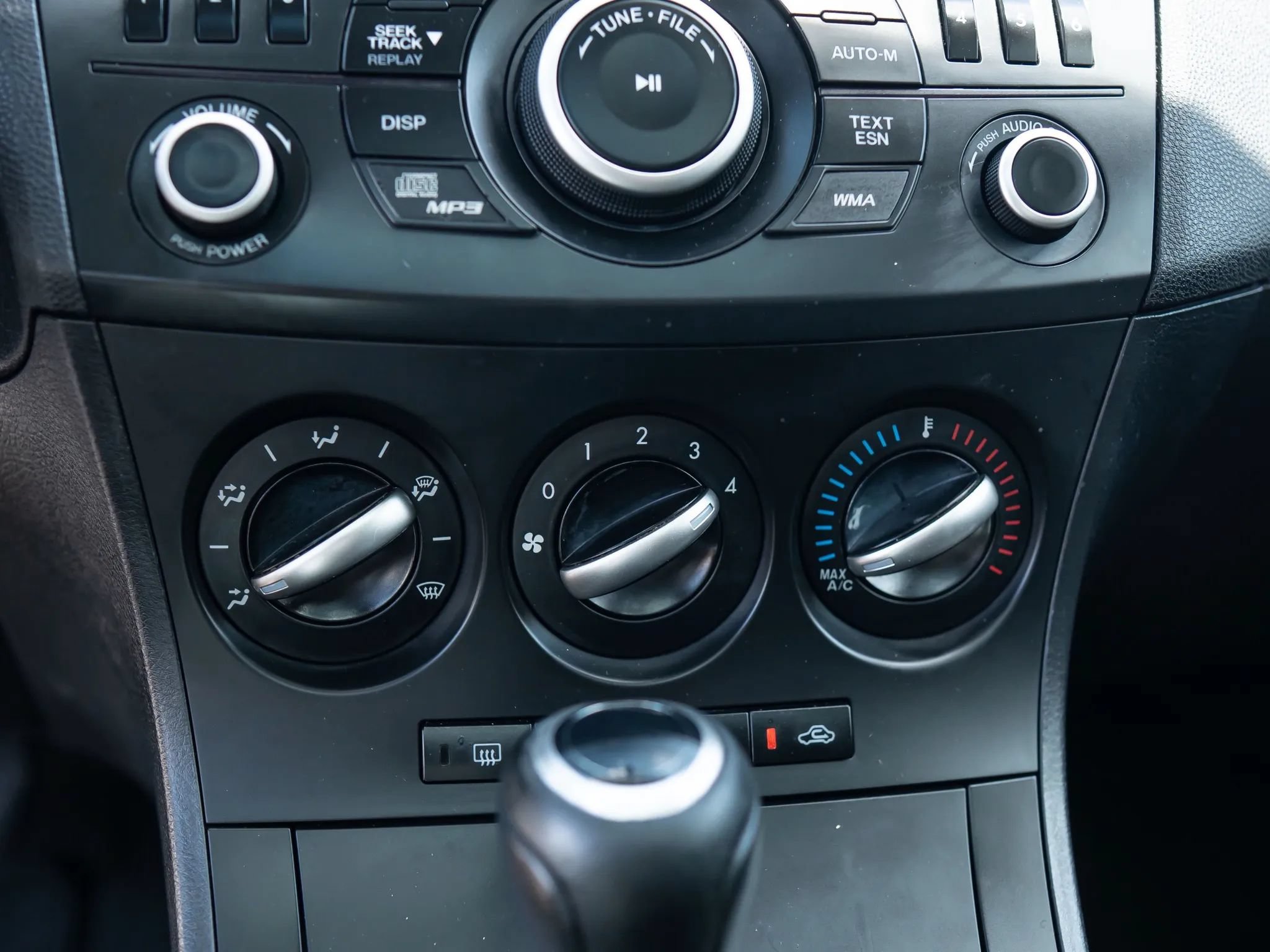 Used 2012 MAZDA MAZDA3 i Touring FWD image 24