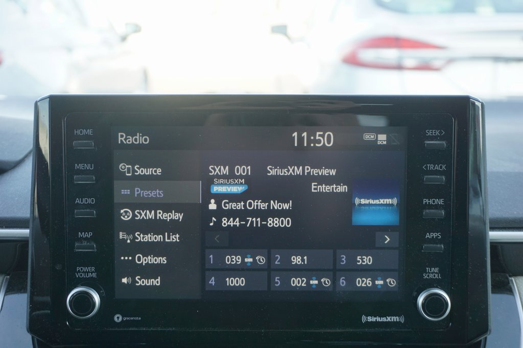 Used 2022 Toyota Corolla LE image 7