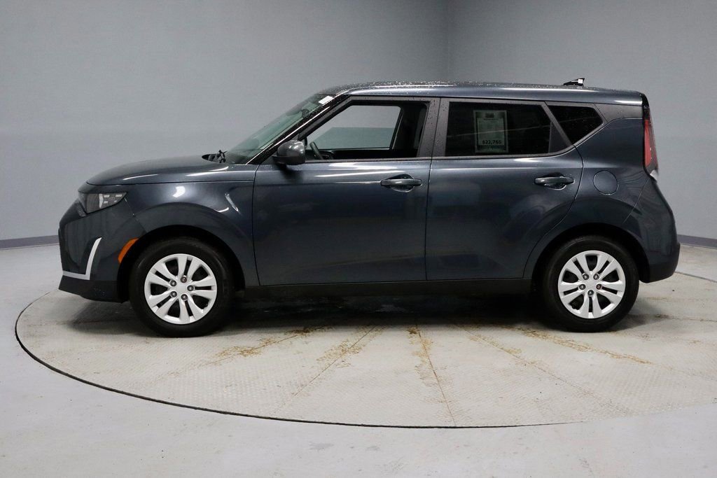 Used 2025 Kia Soul LX image 7