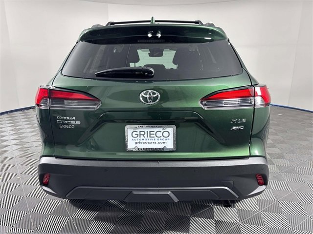 Used 2024 Toyota Corolla Cross XLE image 7