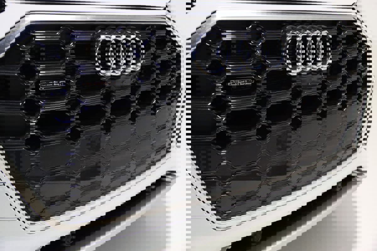 Used 2021 Audi Q5 e Prestige image 27