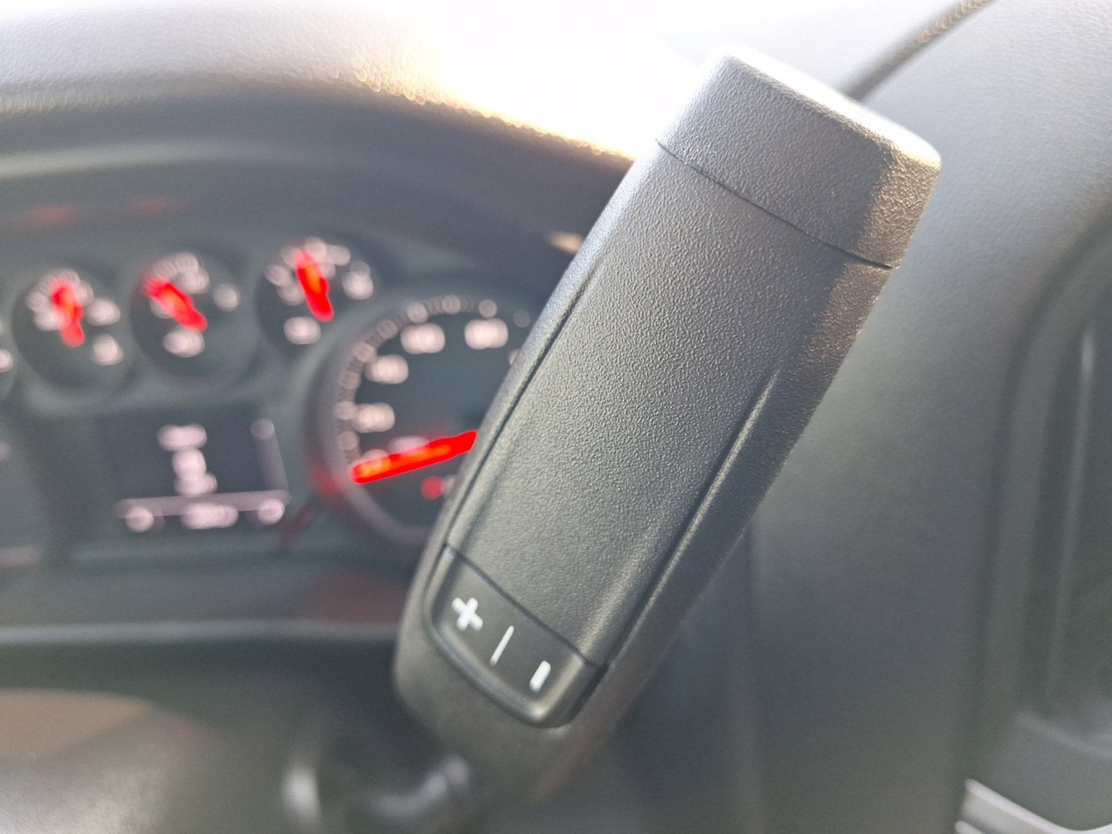 Used 2026 Chevrolet Silverado 1500 Custom RWD image 23