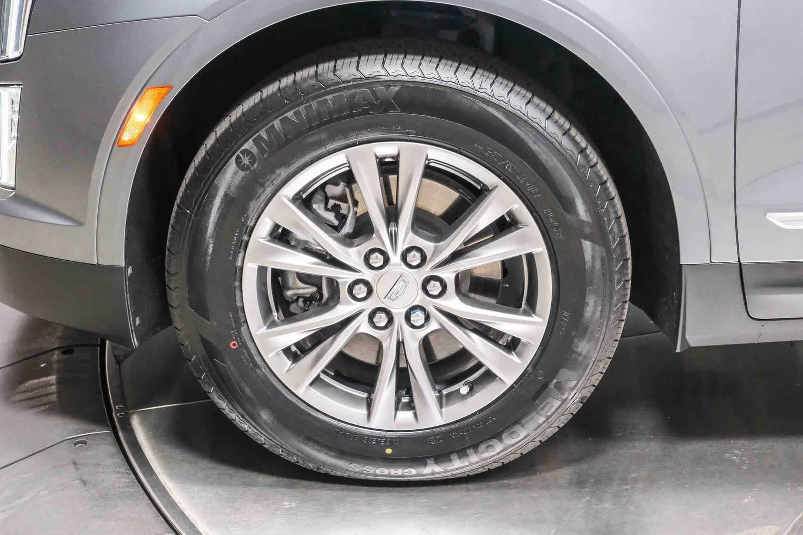 Used 2022 Cadillac XT5 Premium Luxury FWD image 10