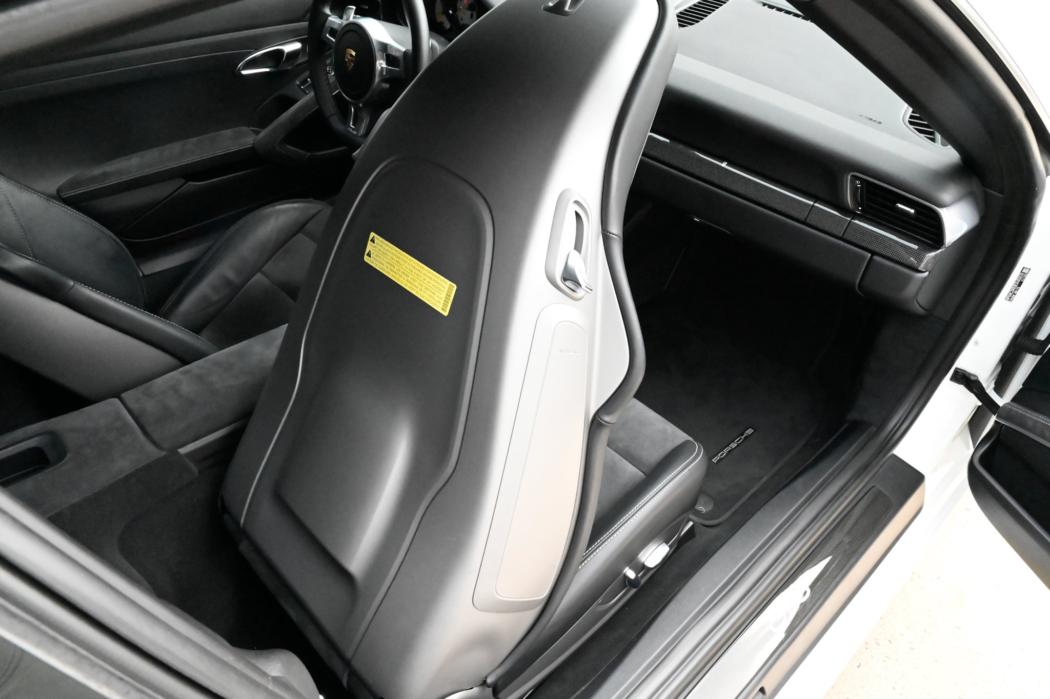 Used 2014 Porsche 911 GT3 RWD image 45