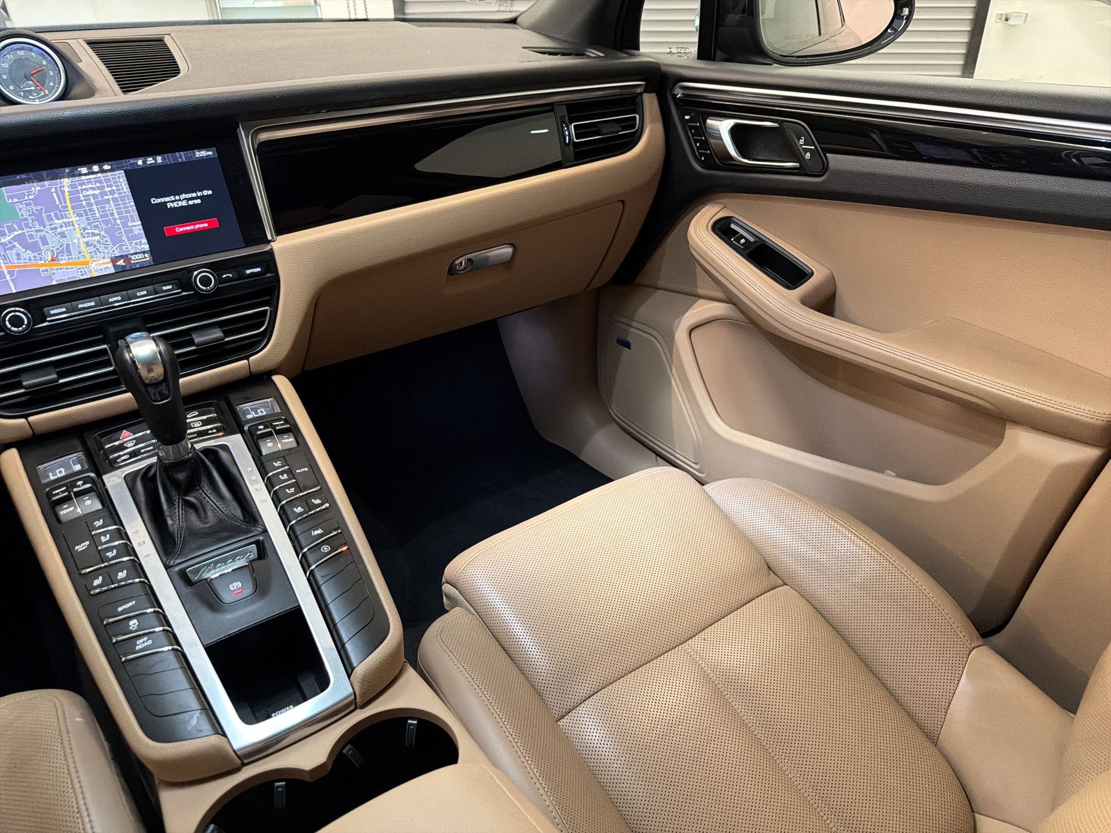 Used 2021 Porsche Macan image 29