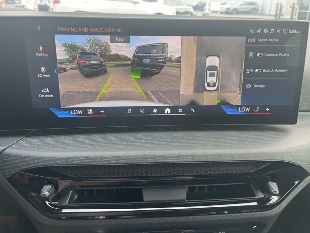 New 2025 BMW 330i xDrive Sedan w/ M Sport Package image 15