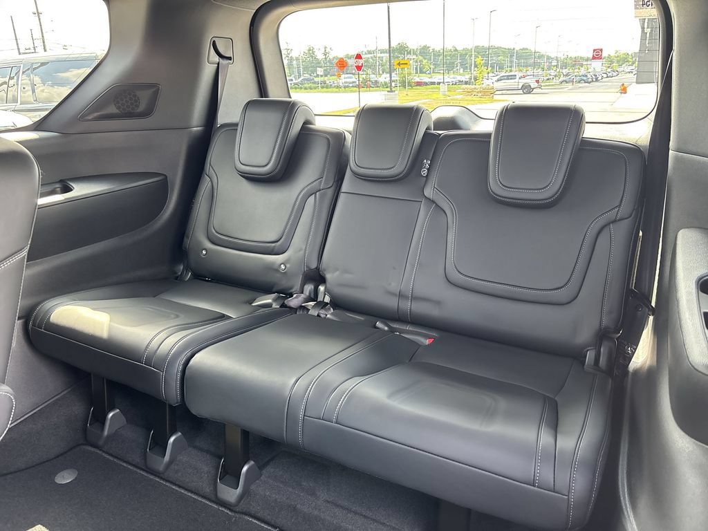 New 2026 Nissan Armada PRO-4X w/ Captain's Chari Seat Package AWD/4WD image 22