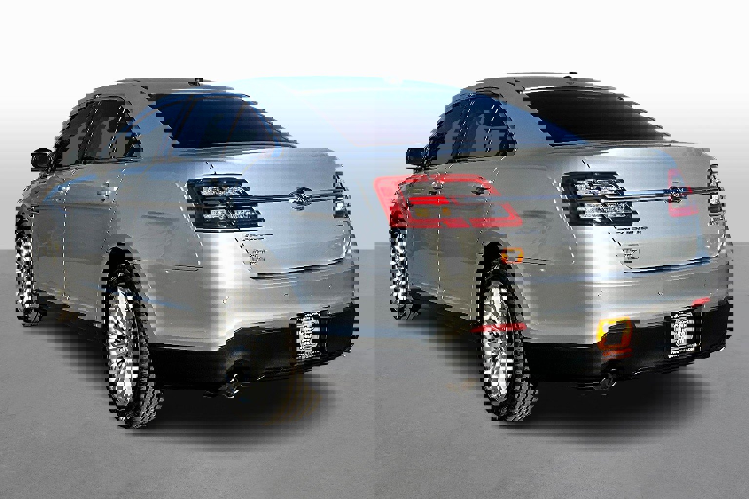 Used 2017 Ford Taurus Limited image 11