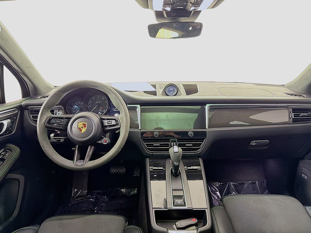 Used 2024 Porsche Macan GTS image 36