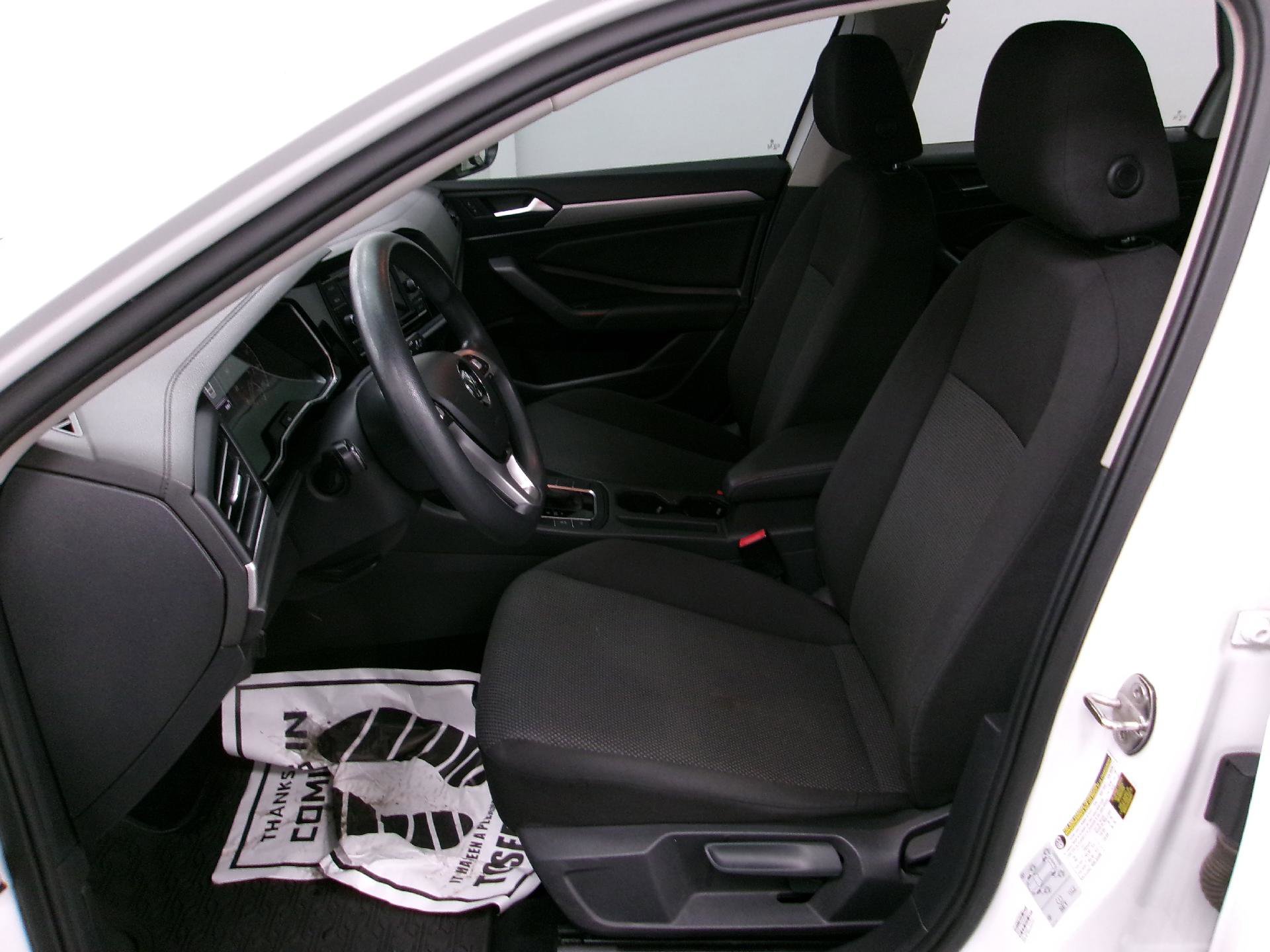 Used 2019 Volkswagen Jetta S image 8