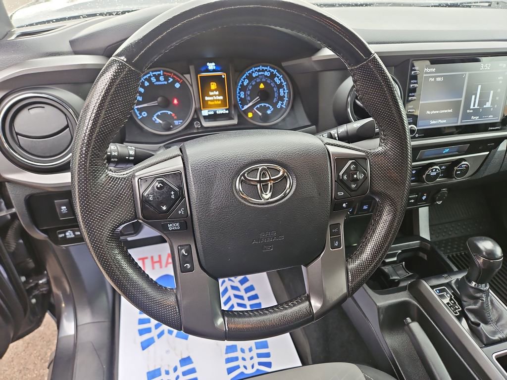 Used 2022 Toyota Tacoma TRD Off-Road w/ Technology Package AWD/4WD image 14
