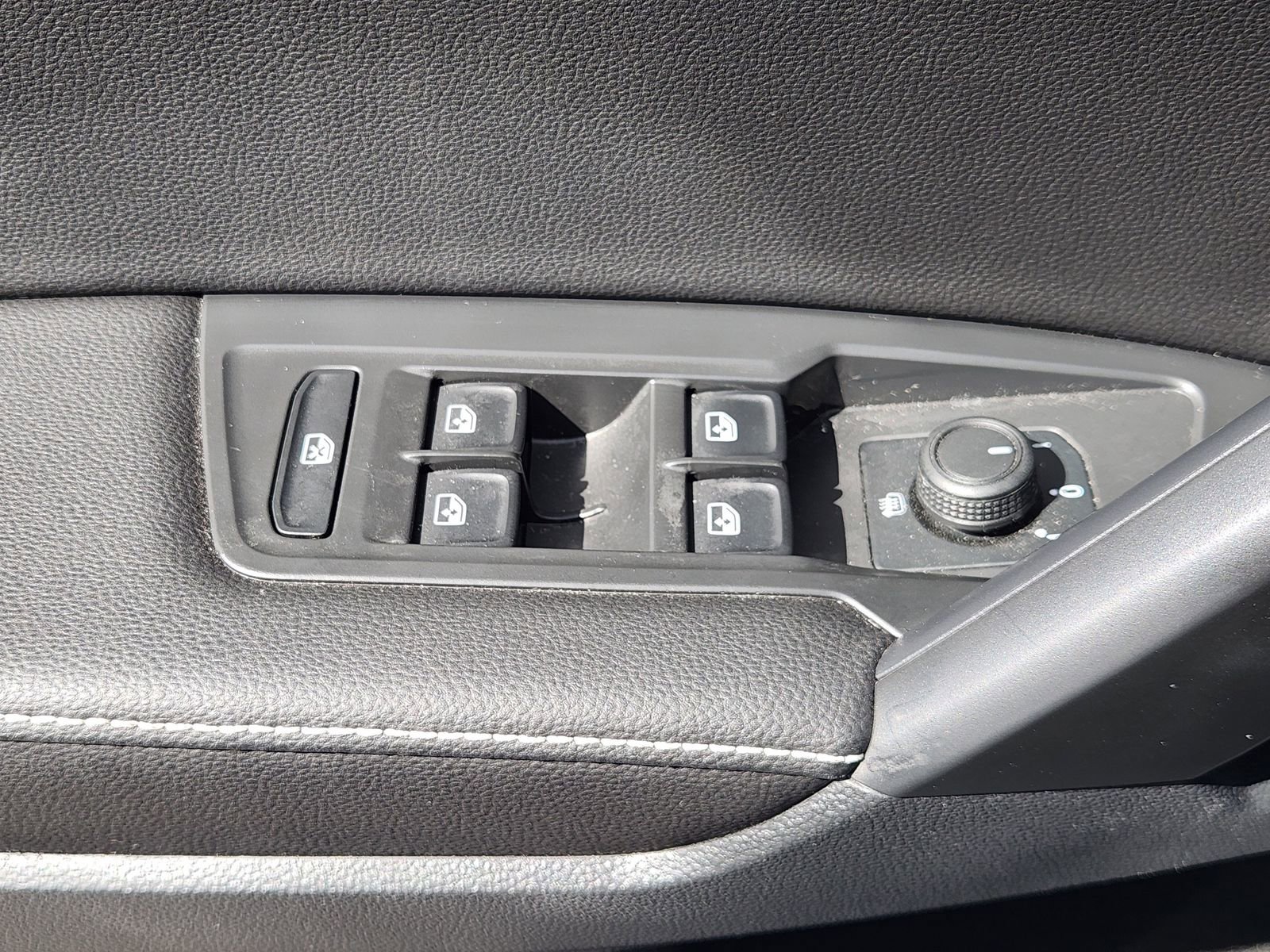 Used 2023 Volkswagen Tiguan S w/ Driver Assistance Package image 27