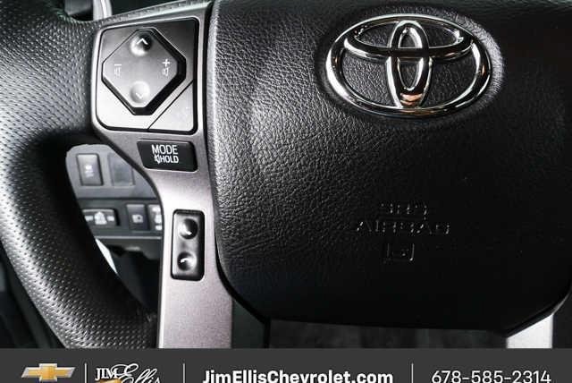 Used 2022 Toyota Tacoma TRD Sport w/ Technology Package AWD/4WD image 9