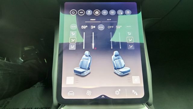 Used 2024 Lucid Air Pure RWD image 72