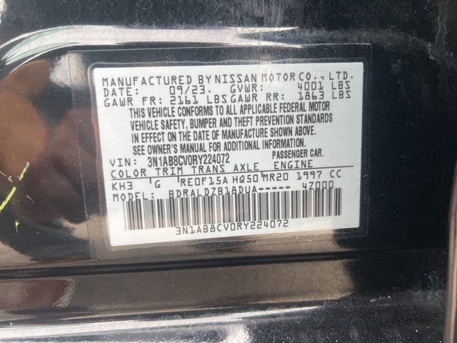 Used 2024 Nissan Sentra SV FWD image 11
