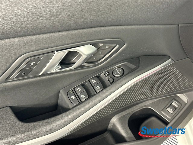 Used 2025 BMW 330i xDrive Sedan image 40