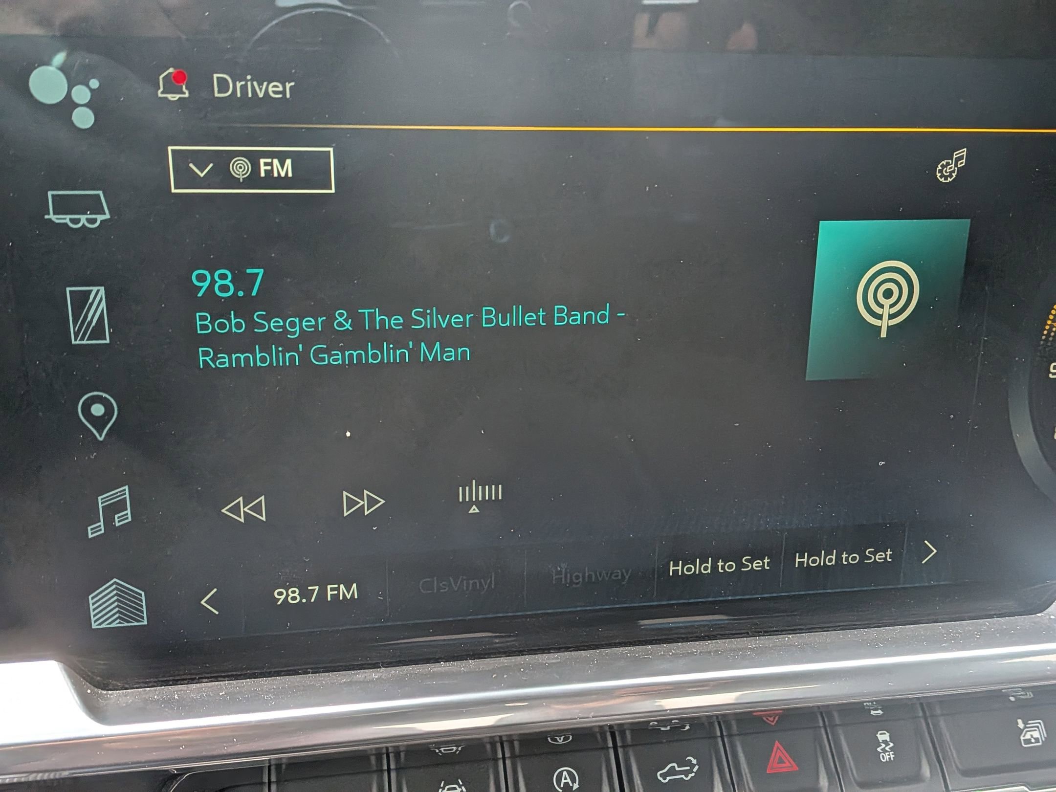 Used 2024 Chevrolet Silverado 1500 LT image 27